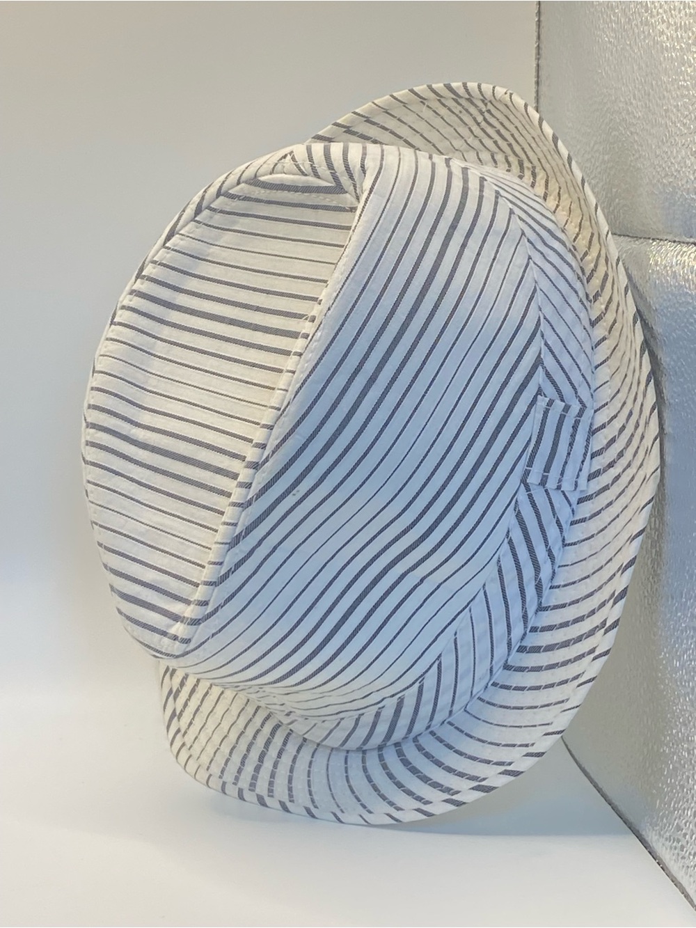 Striped White and Navy Fedora Hat - Classic Mens Accessory
